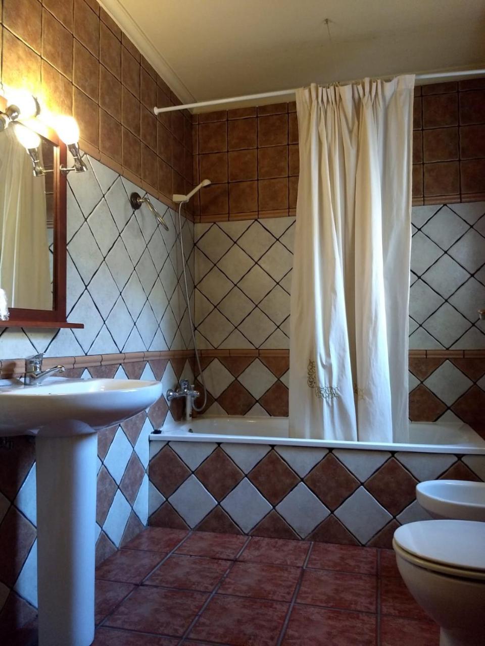 Hostal Nicol'S Hotell Luque Exteriör bild